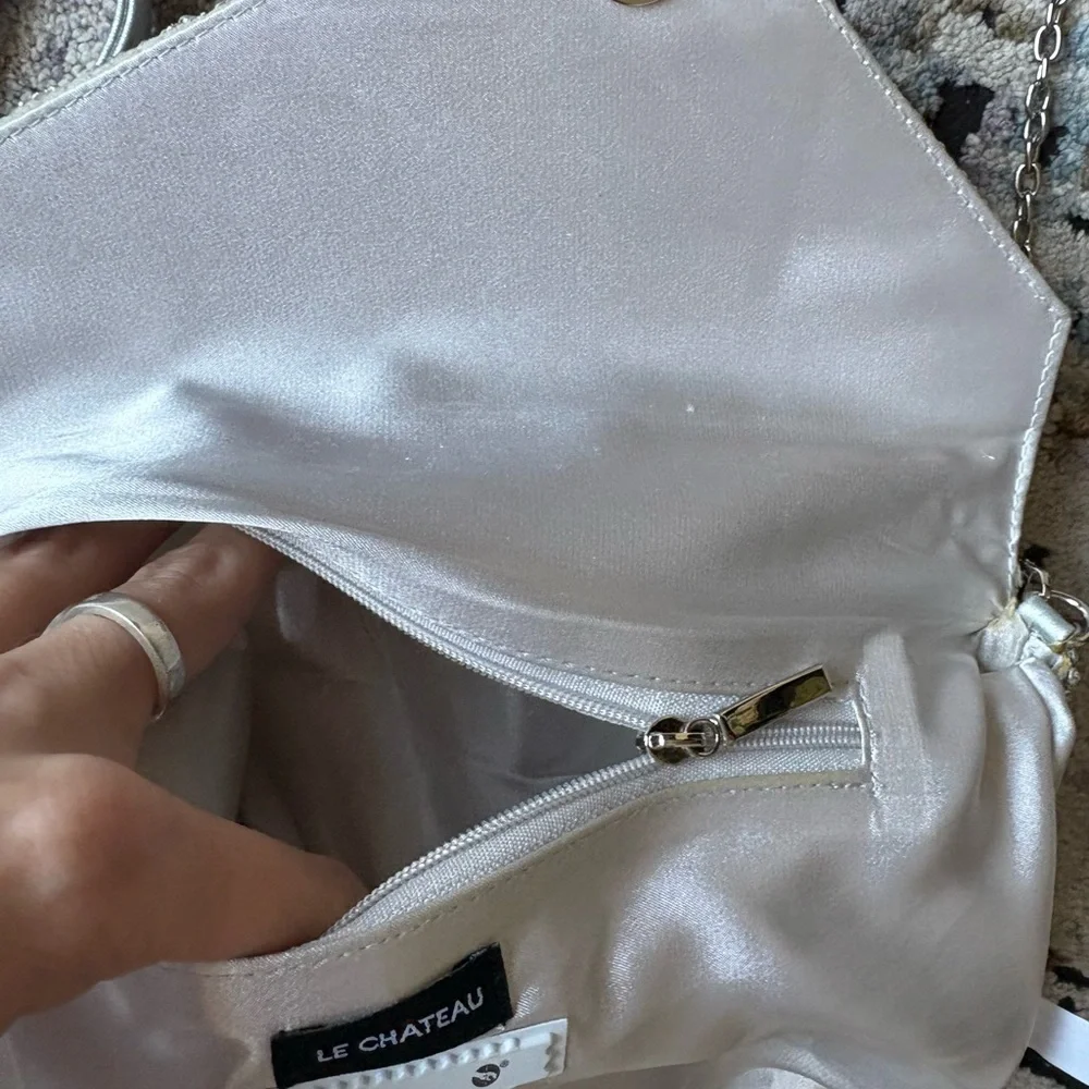 Elegant Silver Chain Clutch - Picture 7 of 10